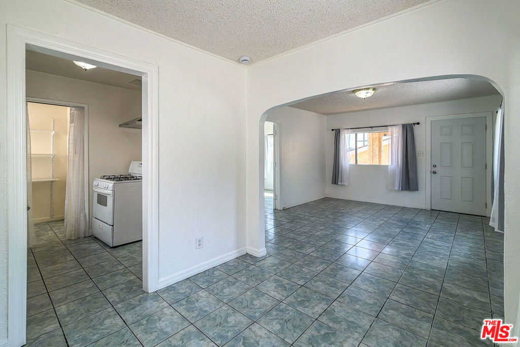 3331 1/2 City Terrace Drive - Photo 9