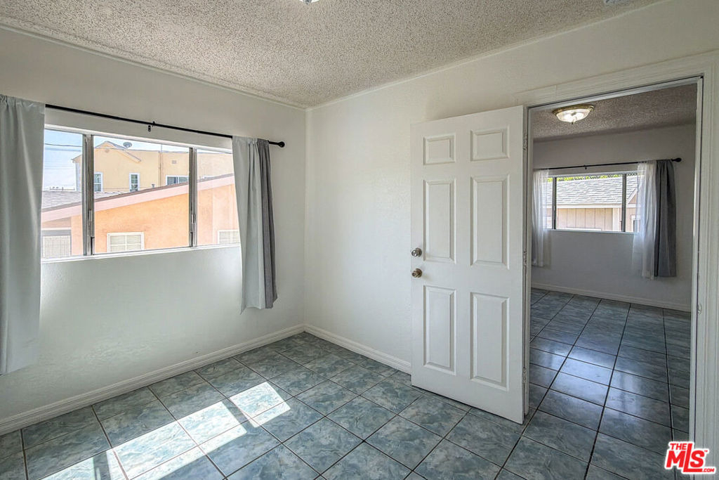 3331 1/2 City Terrace Drive - Photo 17