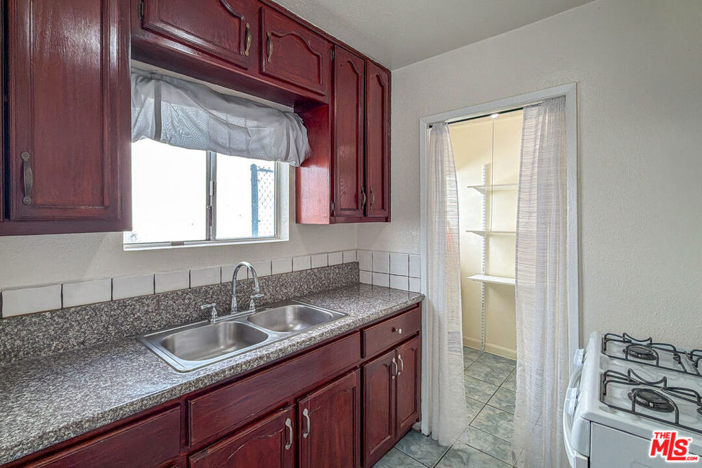 3331 1/2 City Terrace Drive - Photo 12