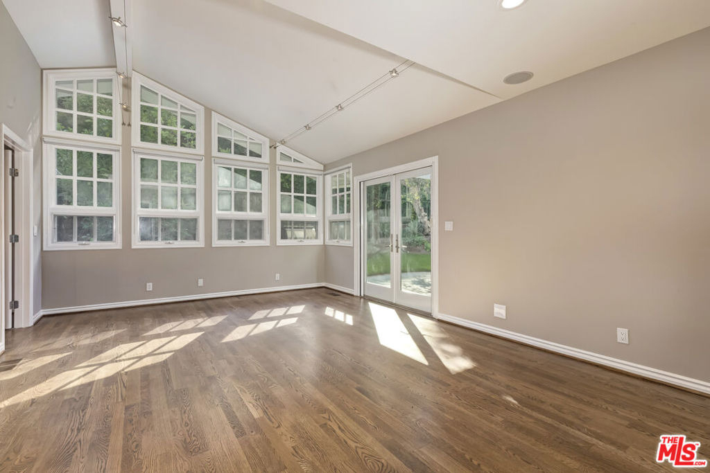 1277 N Norman Place - Photo 21