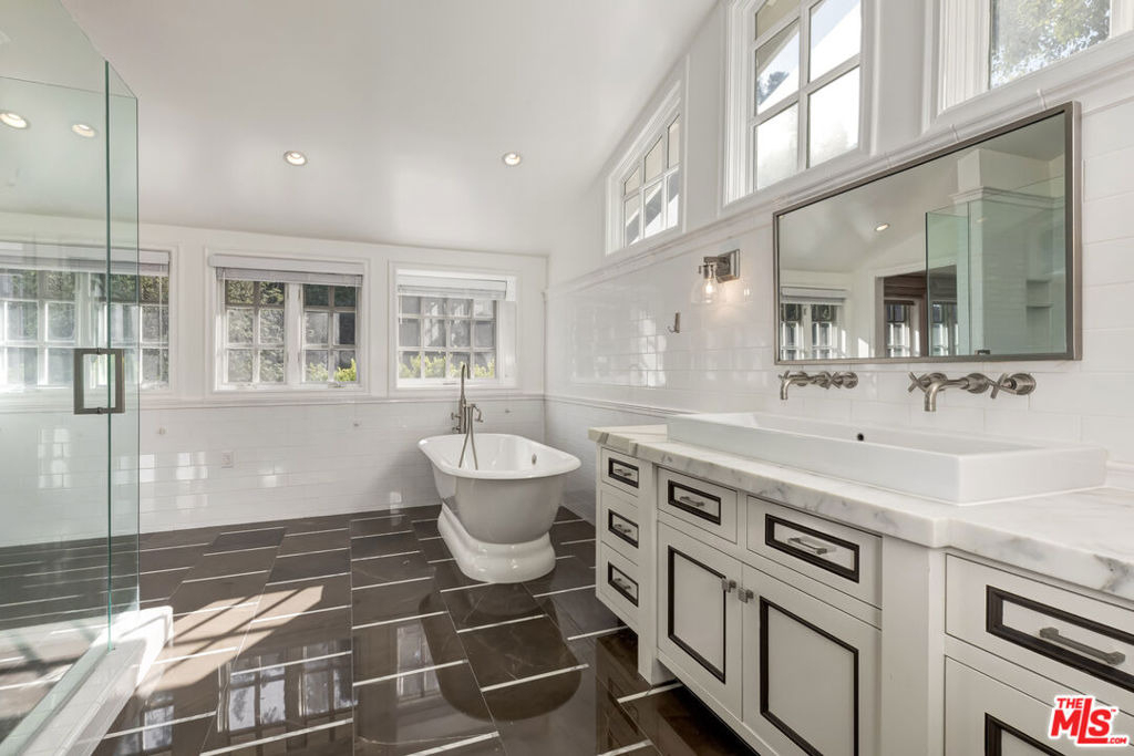 1277 N Norman Place - Photo 15