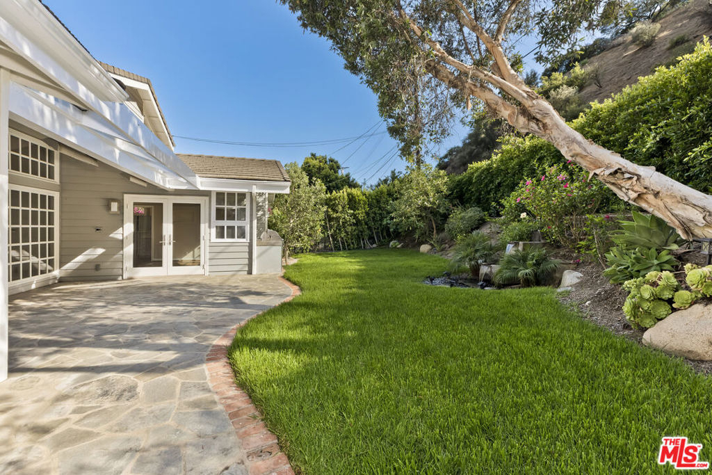 1277 N Norman Place - Photo 3
