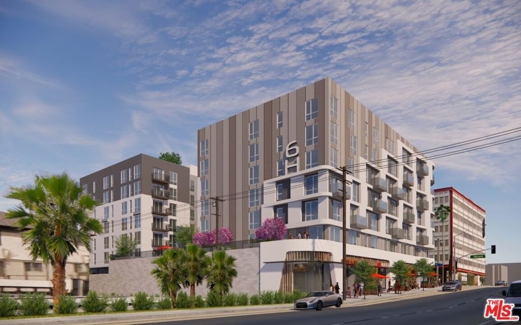 549 S Harvard Blvd - Photo 1