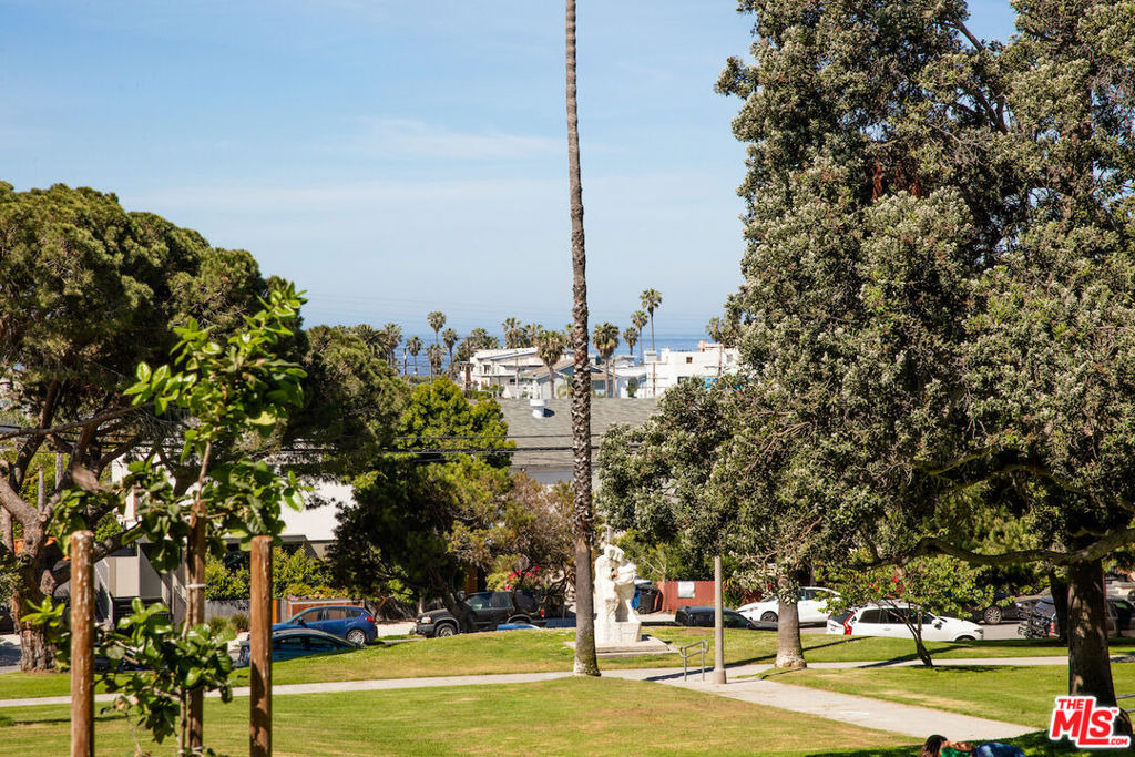 2311 4th Street - Photo 21