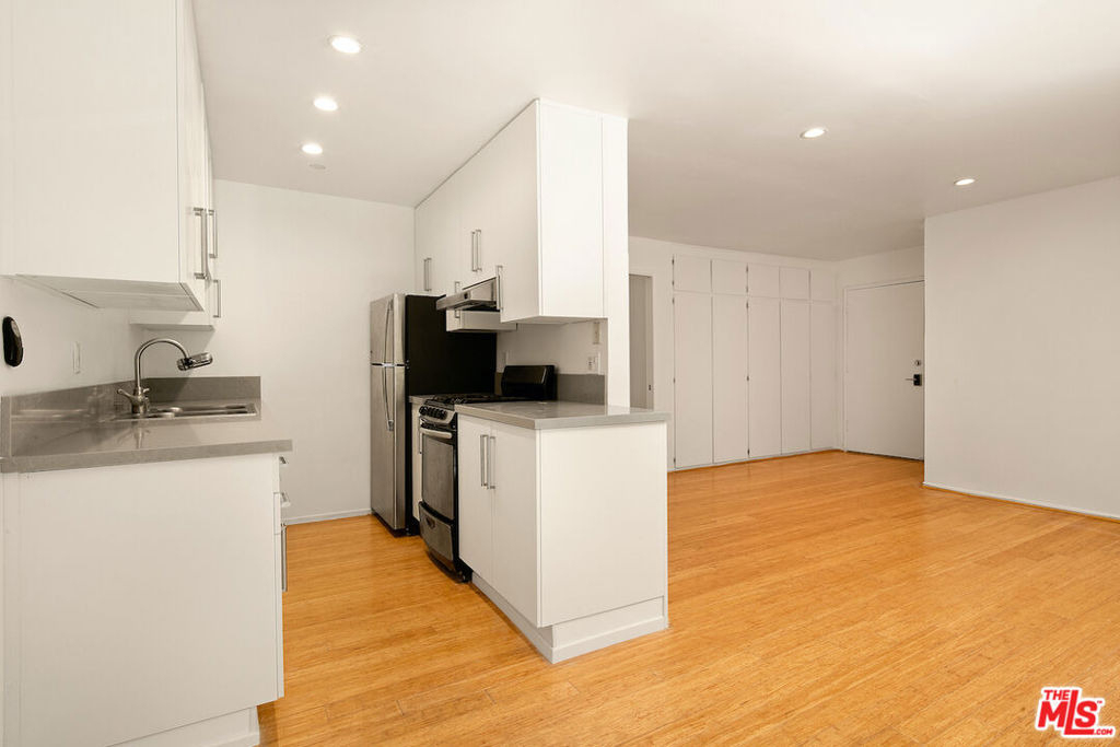 2311 4th Street - Photo 1