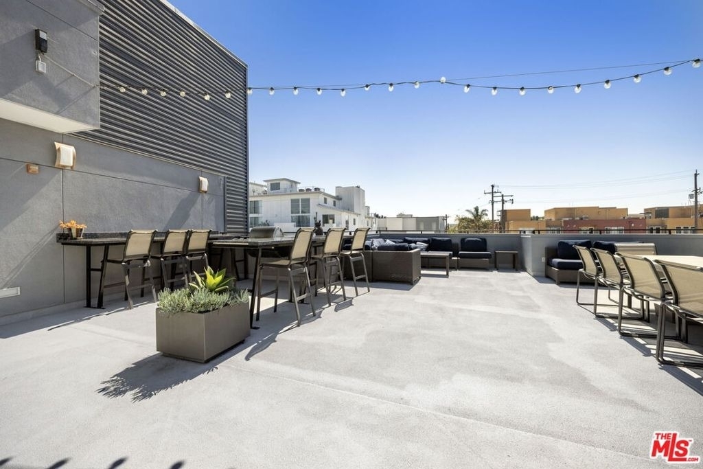 13337 Beach Avenue - Photo 20