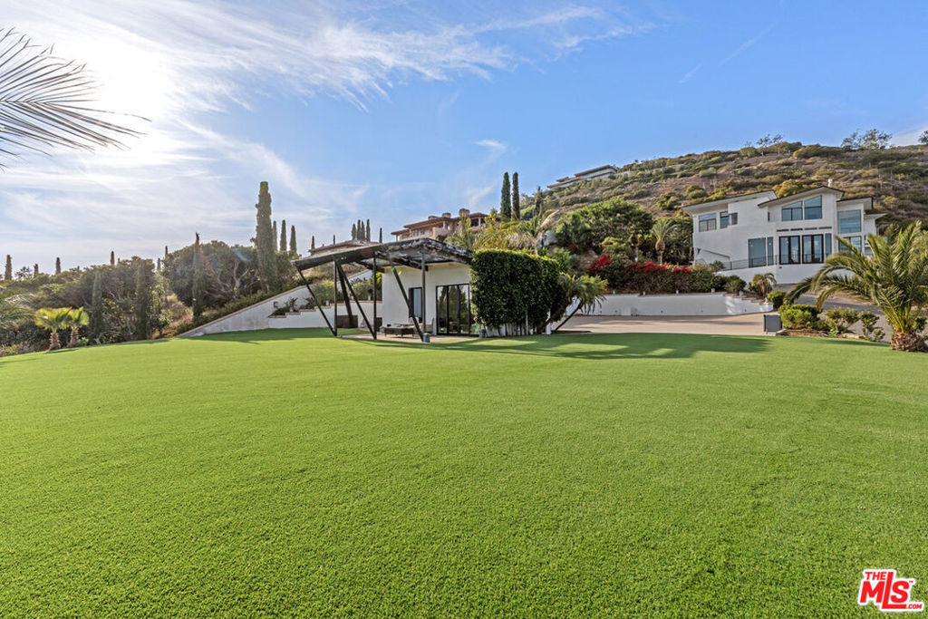 6380 Meadows Court - Photo 28