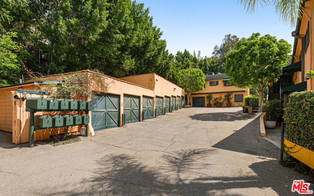 1954 Hillcrest Road - Photo 22