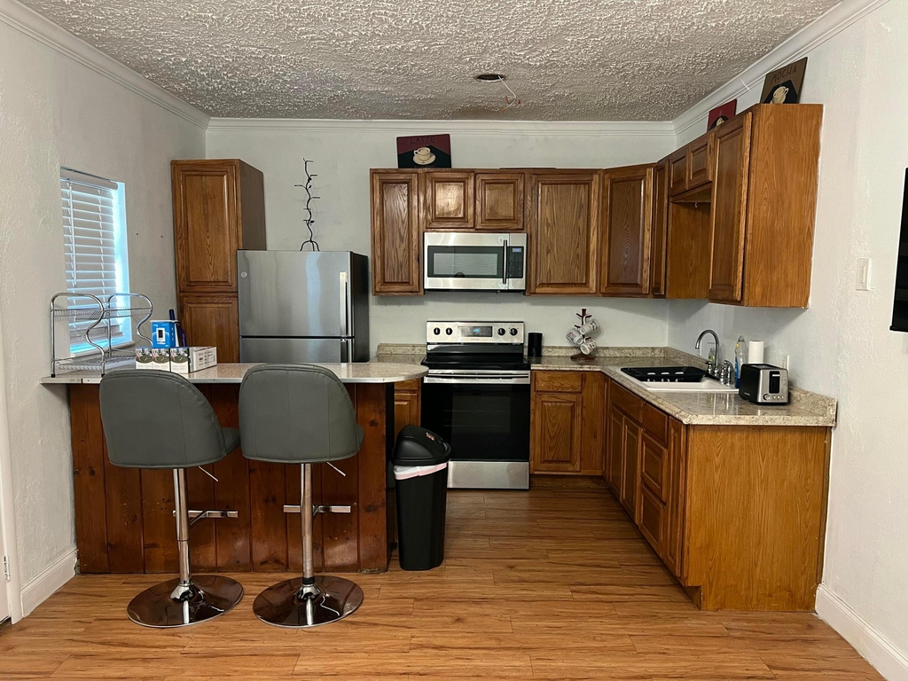1016 Chipola Road - Photo 4