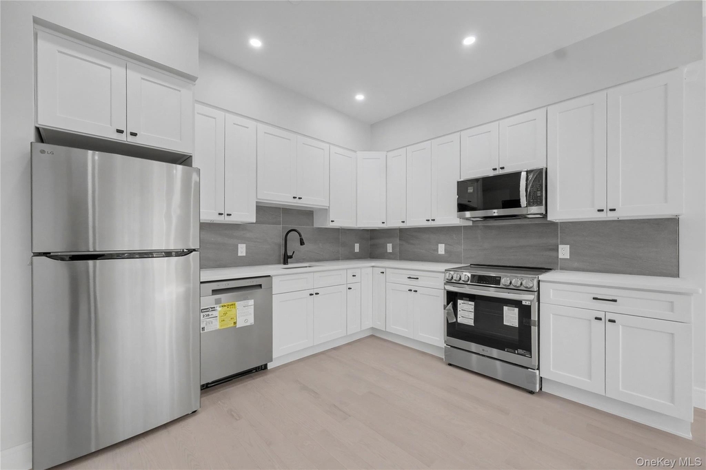 10 Market Street - Photo 5