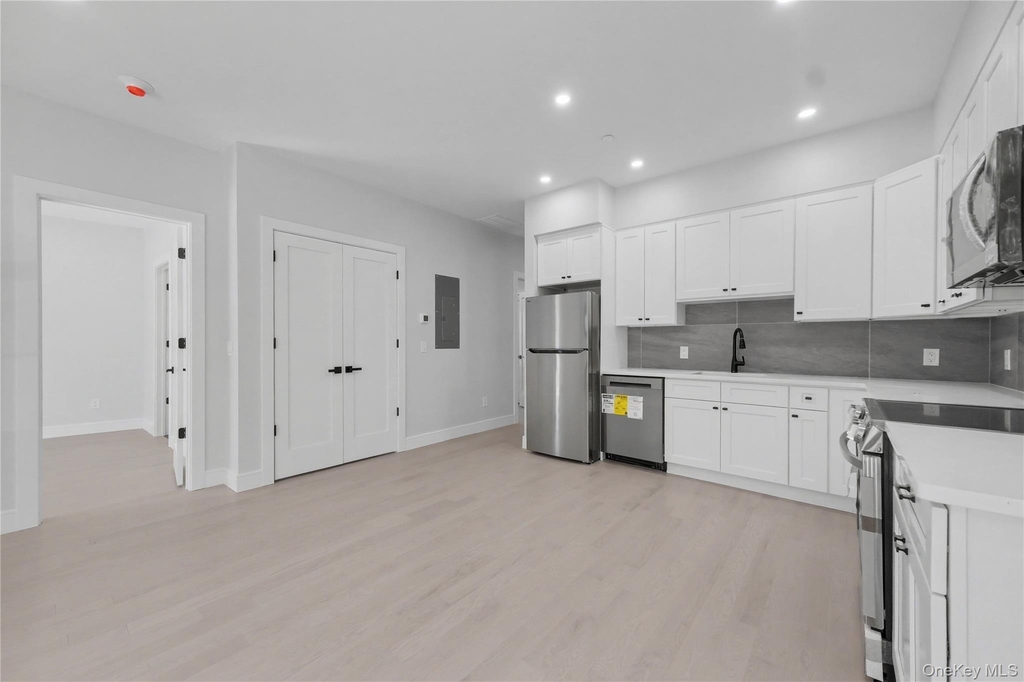 10 Market Street - Photo 3
