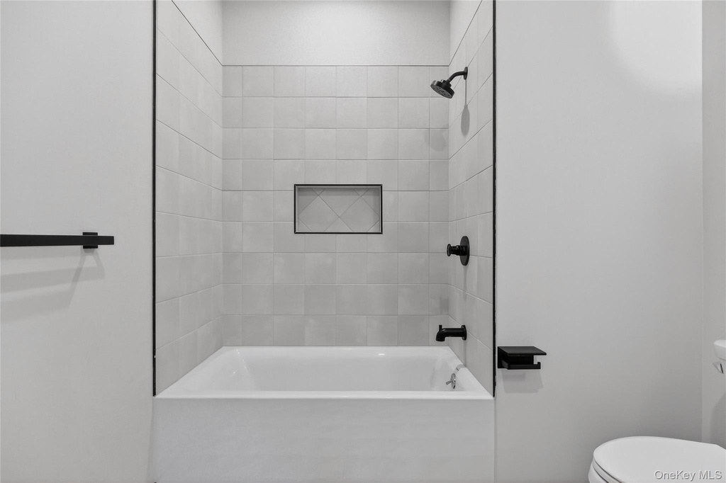 10 Market Street - Photo 10
