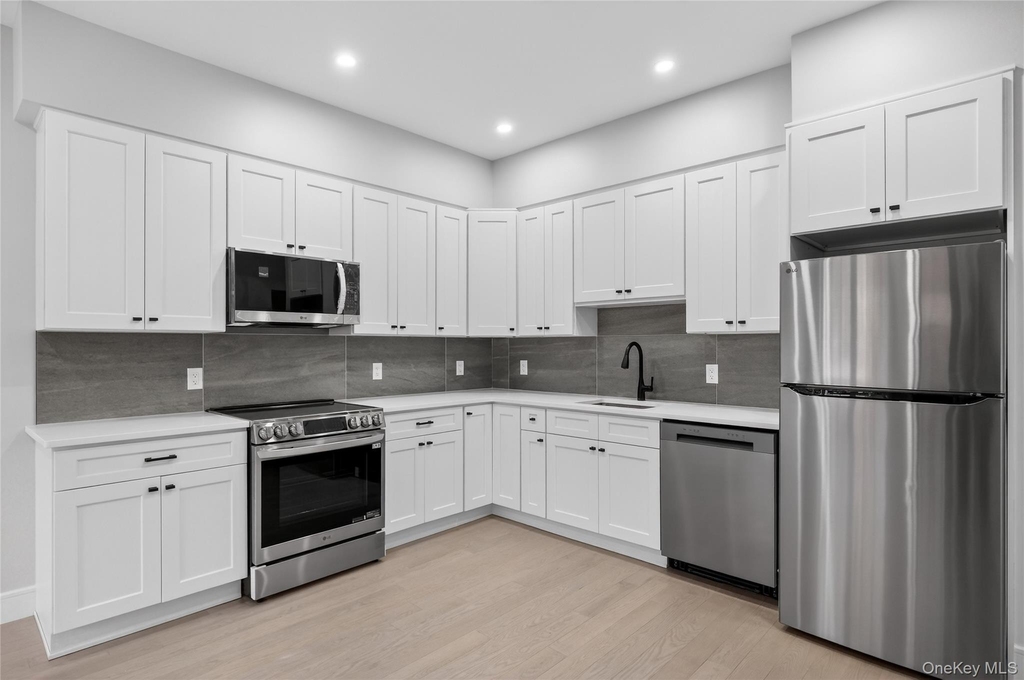 10 Market Street - Photo 5