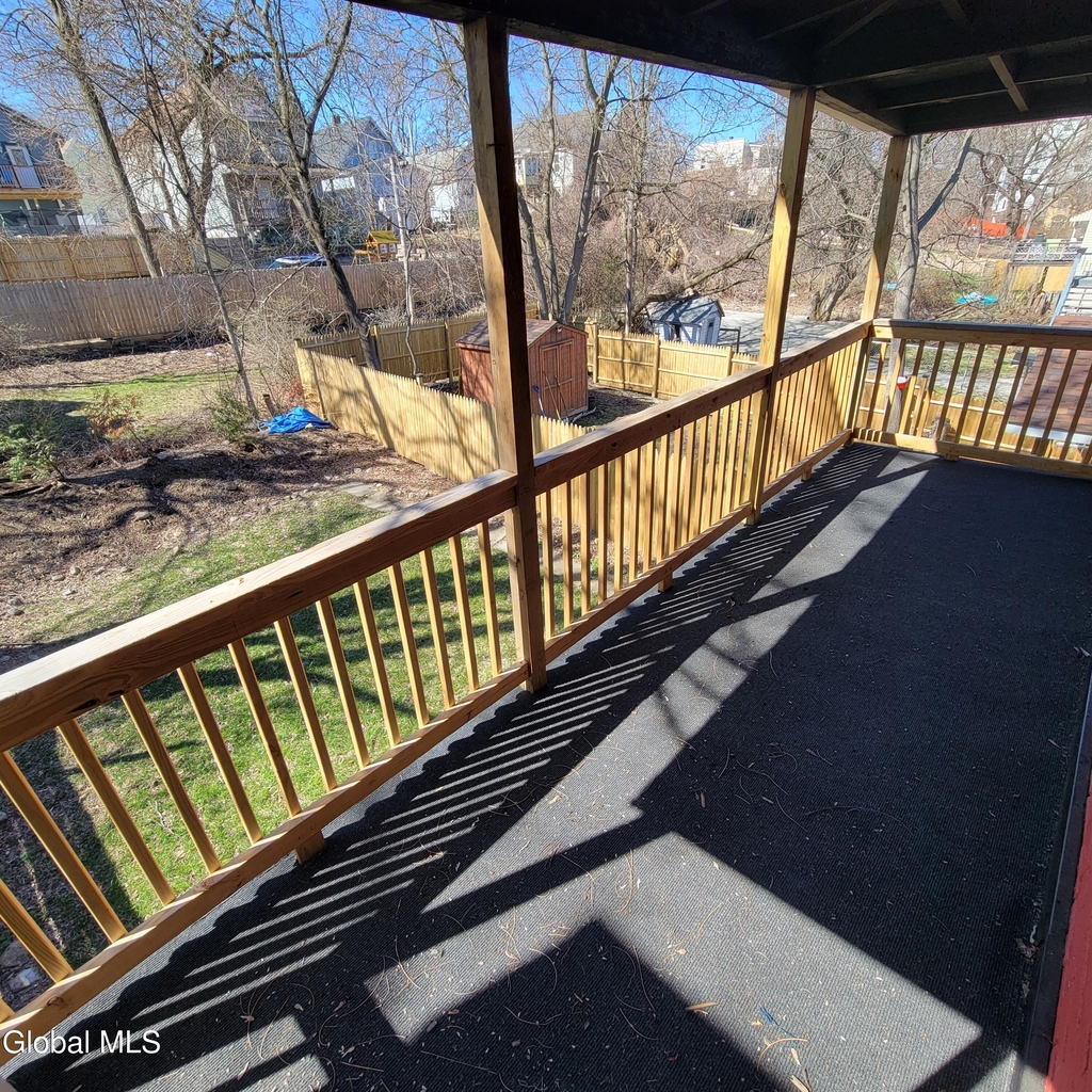 762 Eastern Avenue - Photo 18