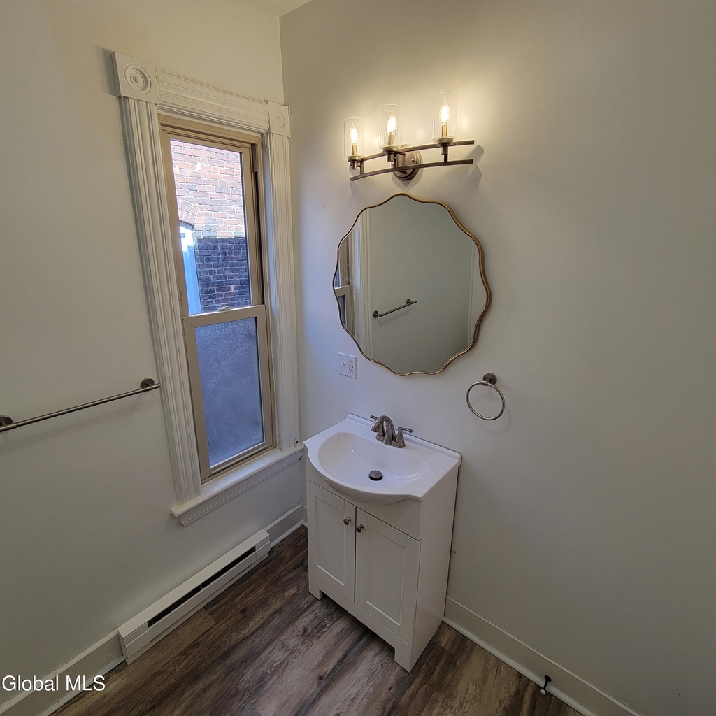 762 Eastern Avenue - Photo 13