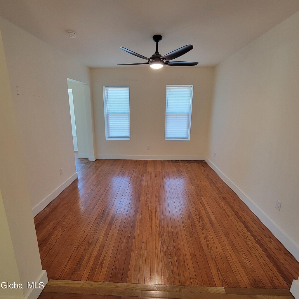 762 Eastern Avenue - Photo 8