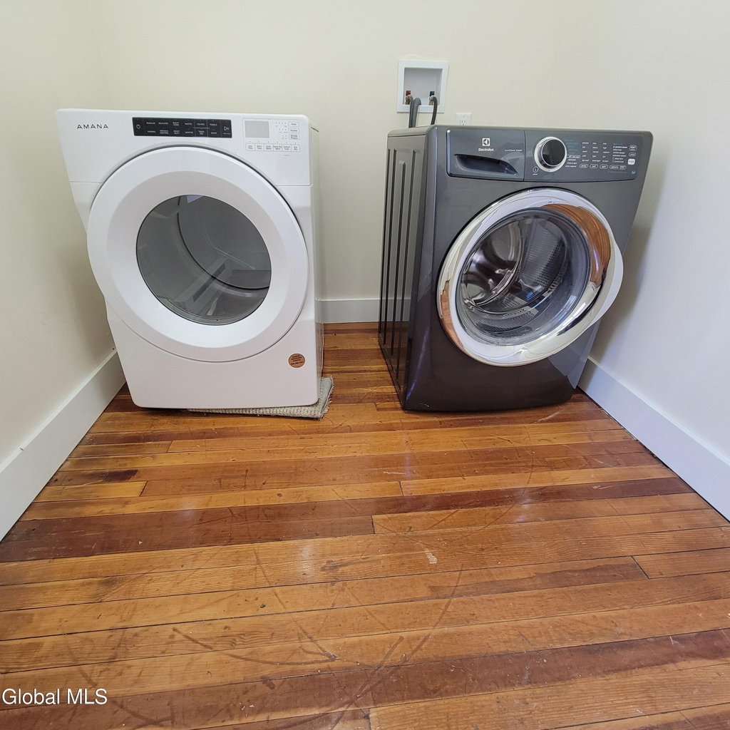 762 Eastern Avenue - Photo 12