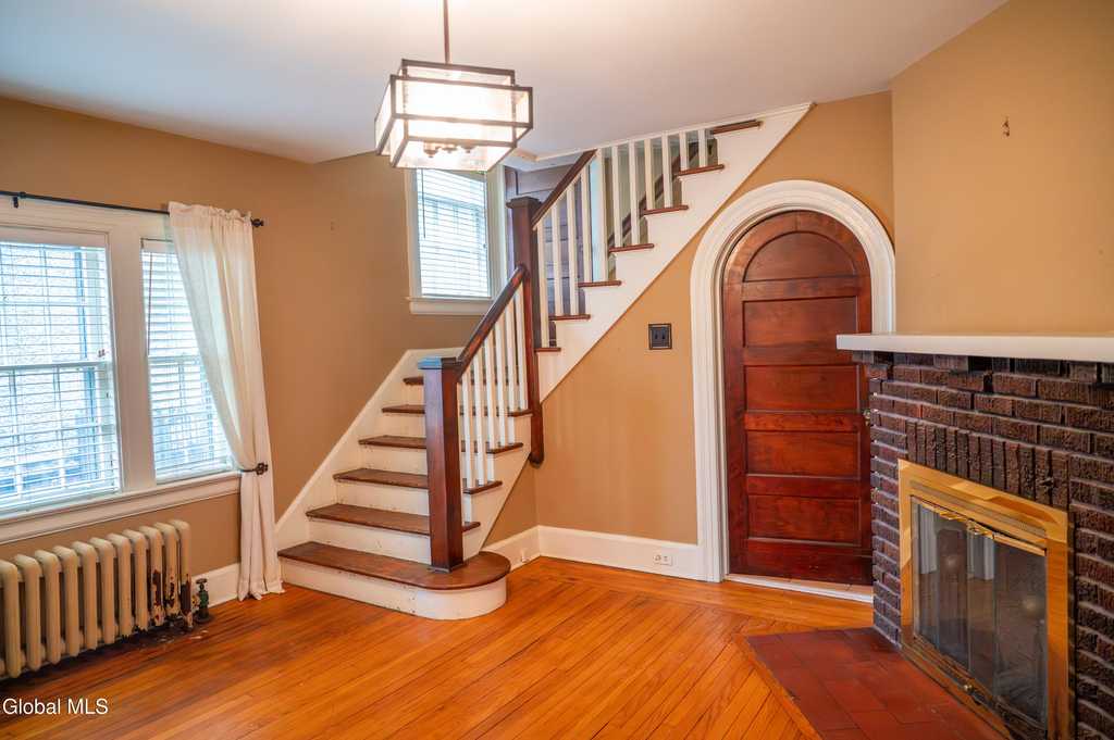 1347 Union Street - Photo 3