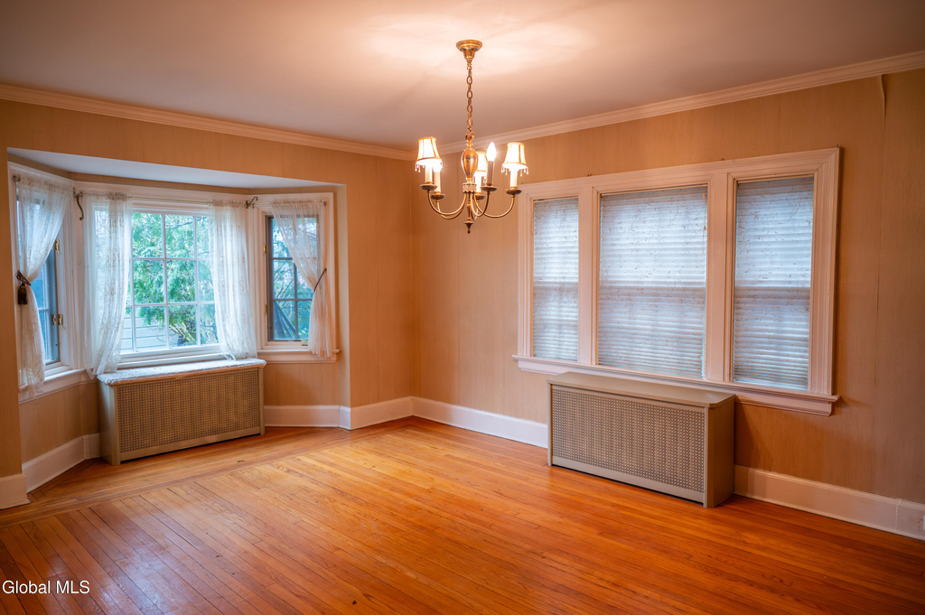 1347 Union Street - Photo 5