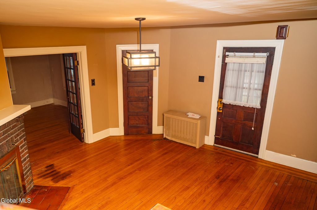 1347 Union Street - Photo 2