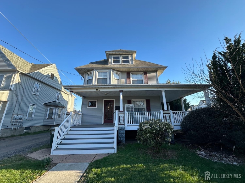 511 Grove Street - Photo 0