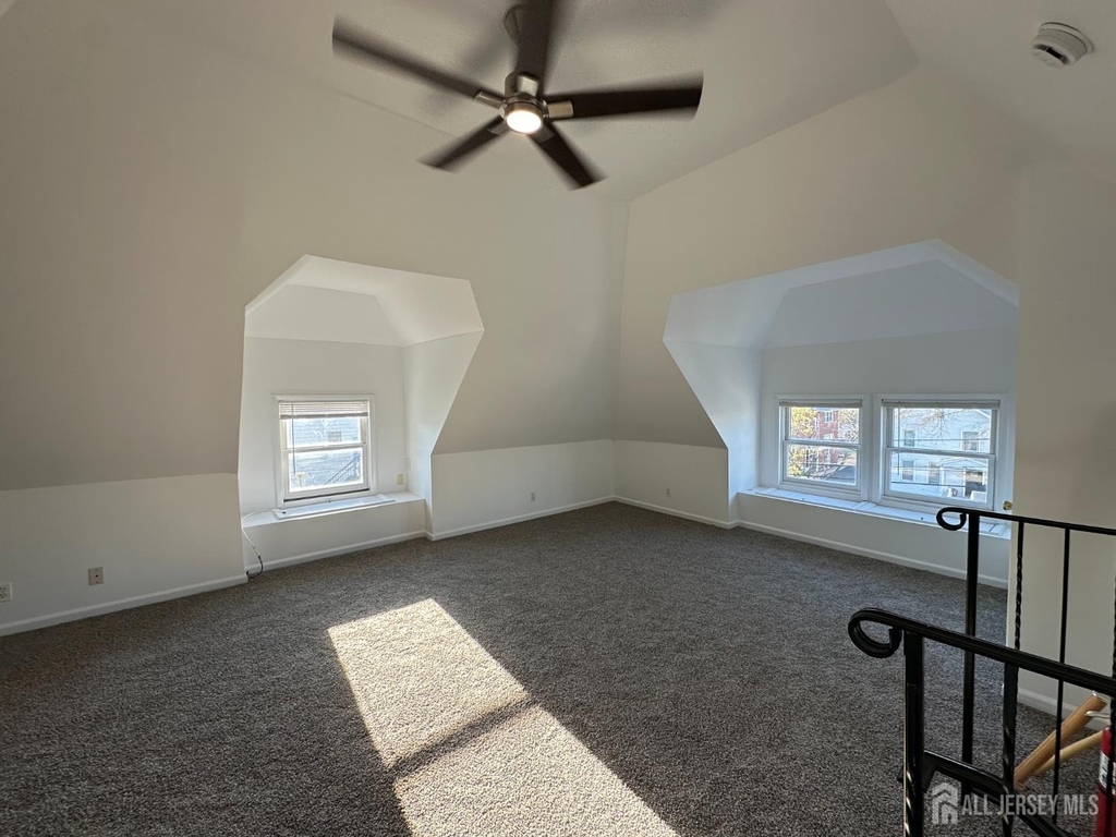 511 Grove Street - Photo 3
