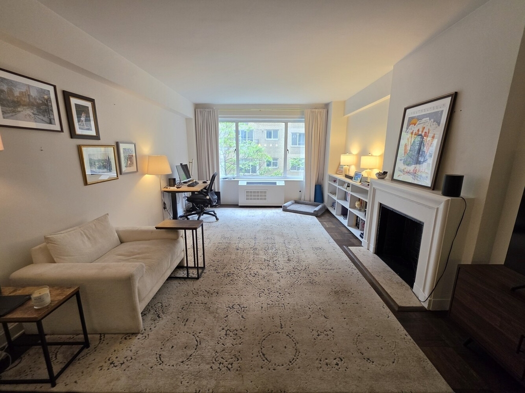 40 Central Park S - Photo 6