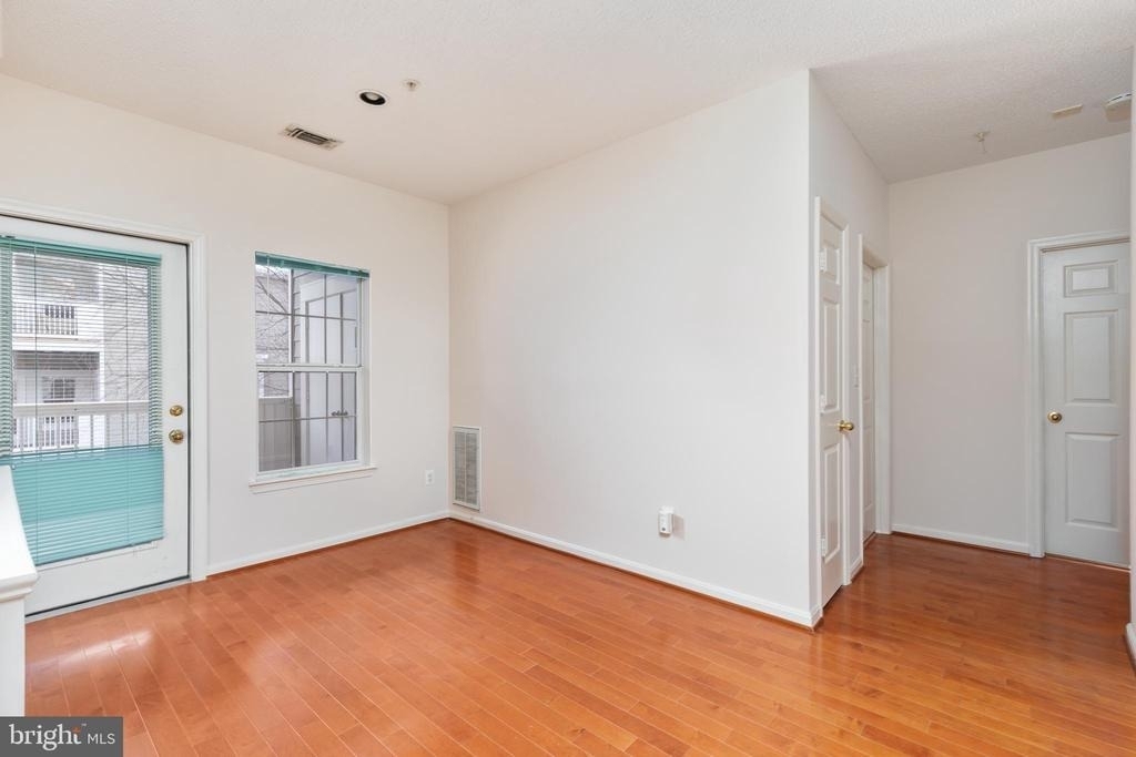 1705 Lake Shore Crest Drive - Photo 2