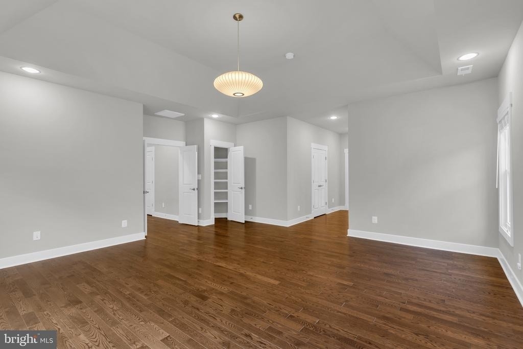 2233 N Underwood Street - Photo 29