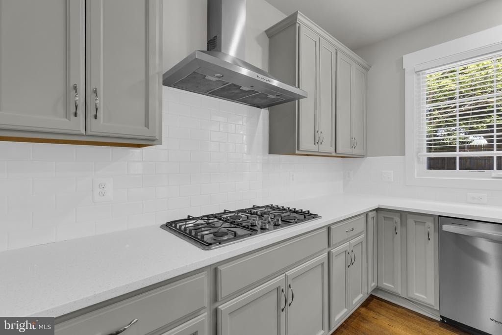 2233 N Underwood Street - Photo 16