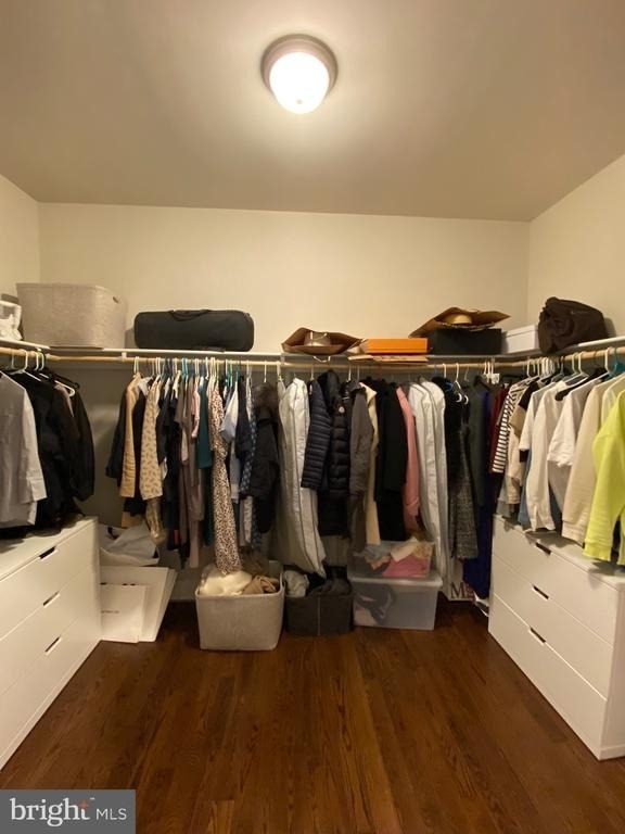 2233 N Underwood Street - Photo 43
