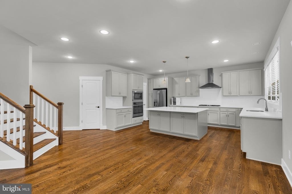 2233 N Underwood Street - Photo 14