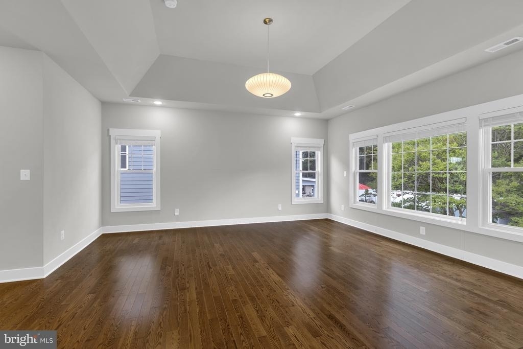 2233 N Underwood Street - Photo 27