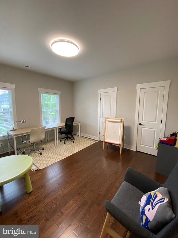 2233 N Underwood Street - Photo 38