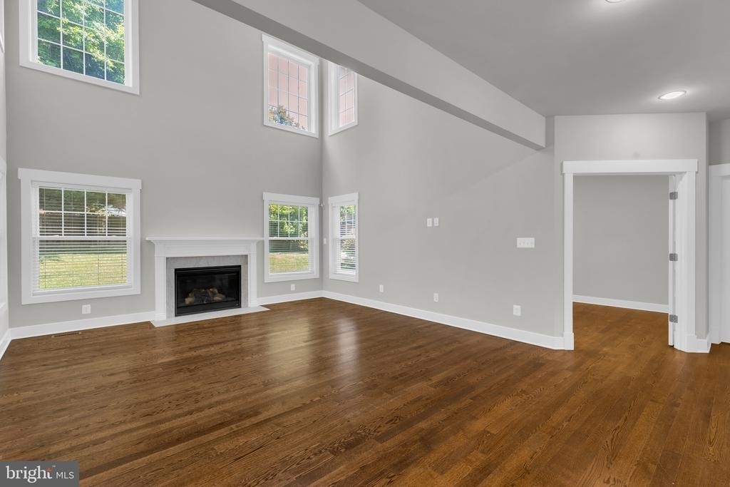 2233 N Underwood Street - Photo 12