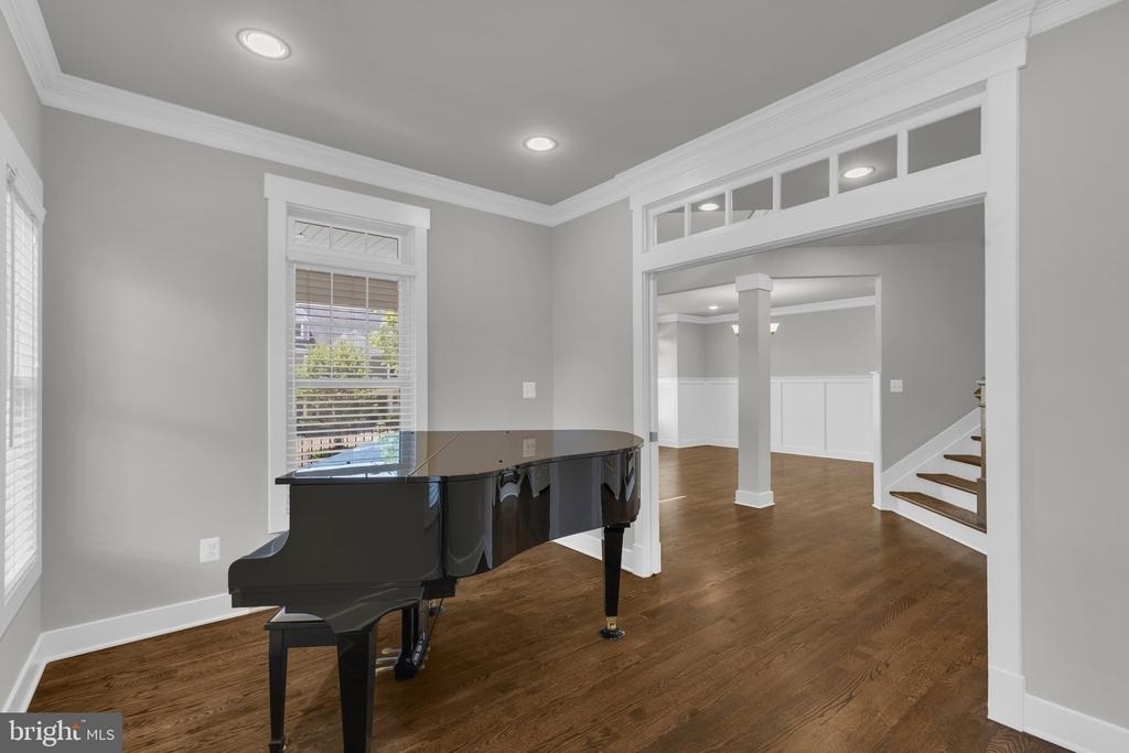 2233 N Underwood Street - Photo 24