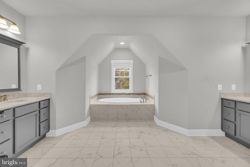 2233 N Underwood Street - Photo 30