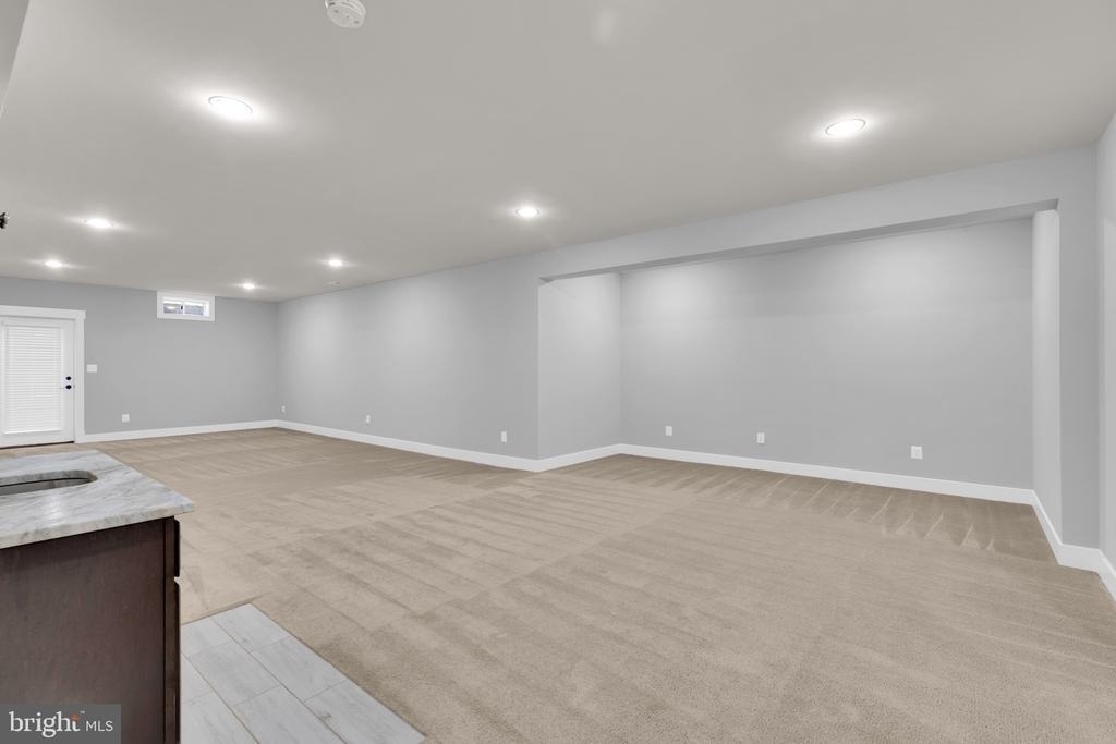 2233 N Underwood Street - Photo 46