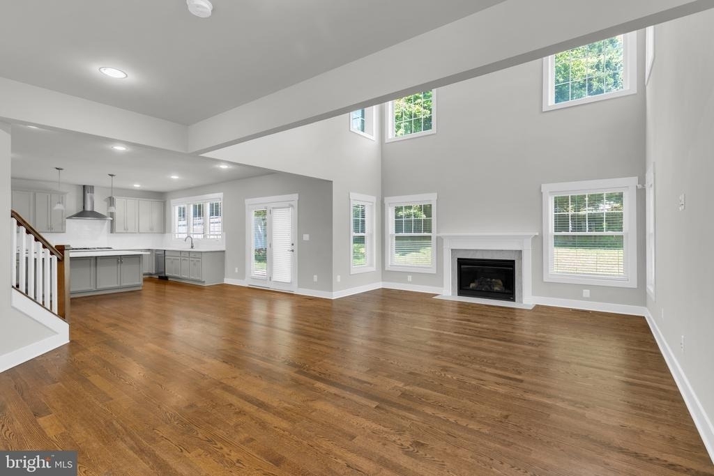 2233 N Underwood Street - Photo 9