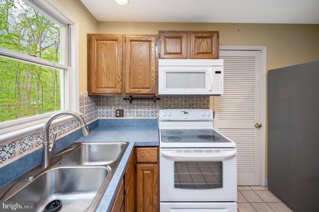 130 Springwood Drive - Photo 21