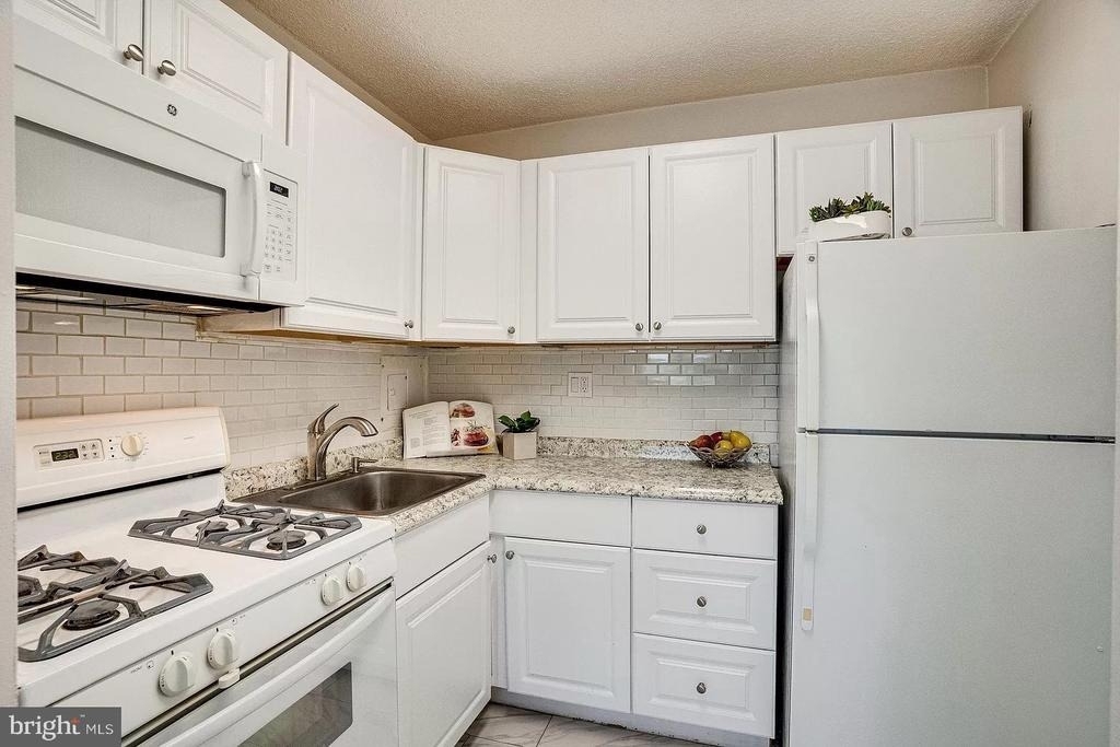 1225 Martha Custis Drive - Photo 6
