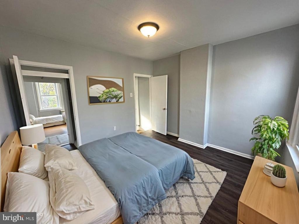 2028 Haworth Street - Photo 2