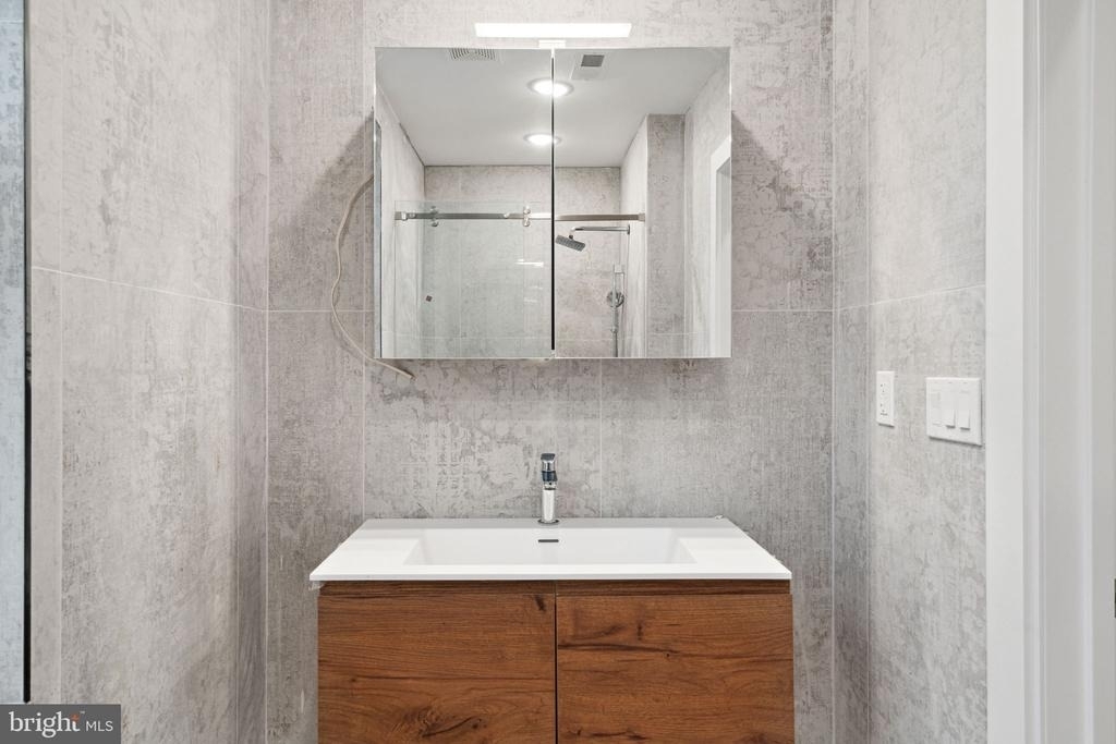 1822 Chestnut Street - Photo 20