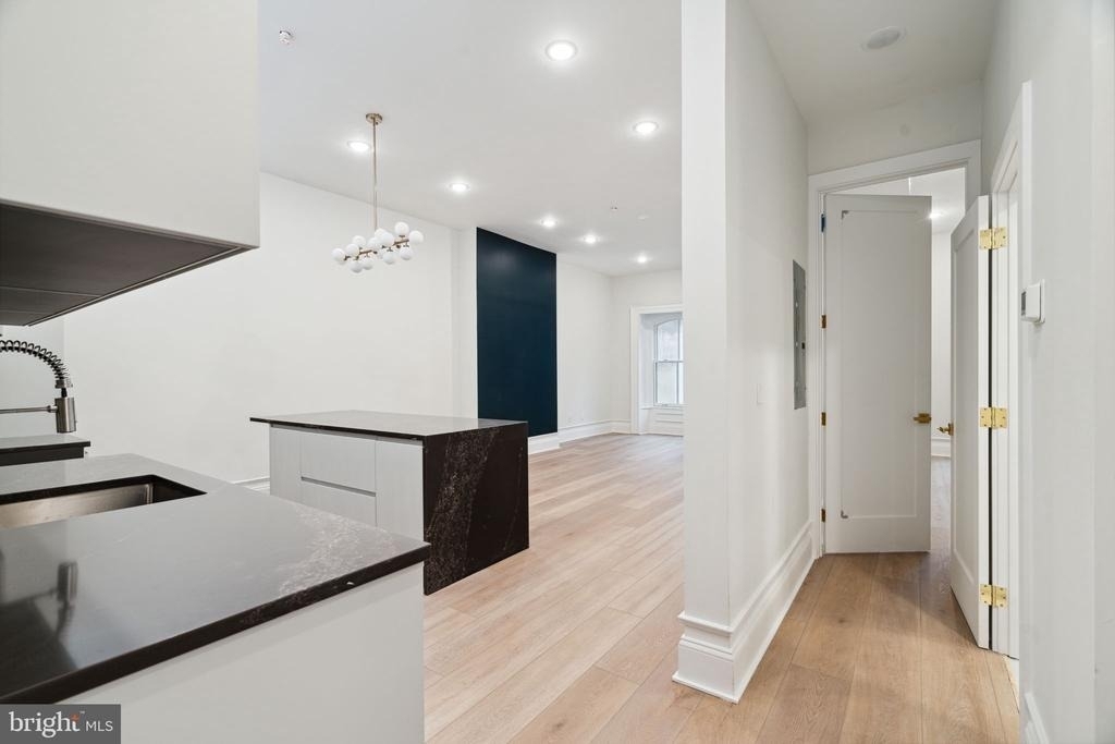 1822 Chestnut Street - Photo 8