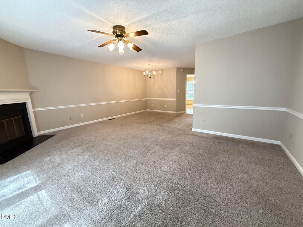 120 Greenmont Lane - Photo 8