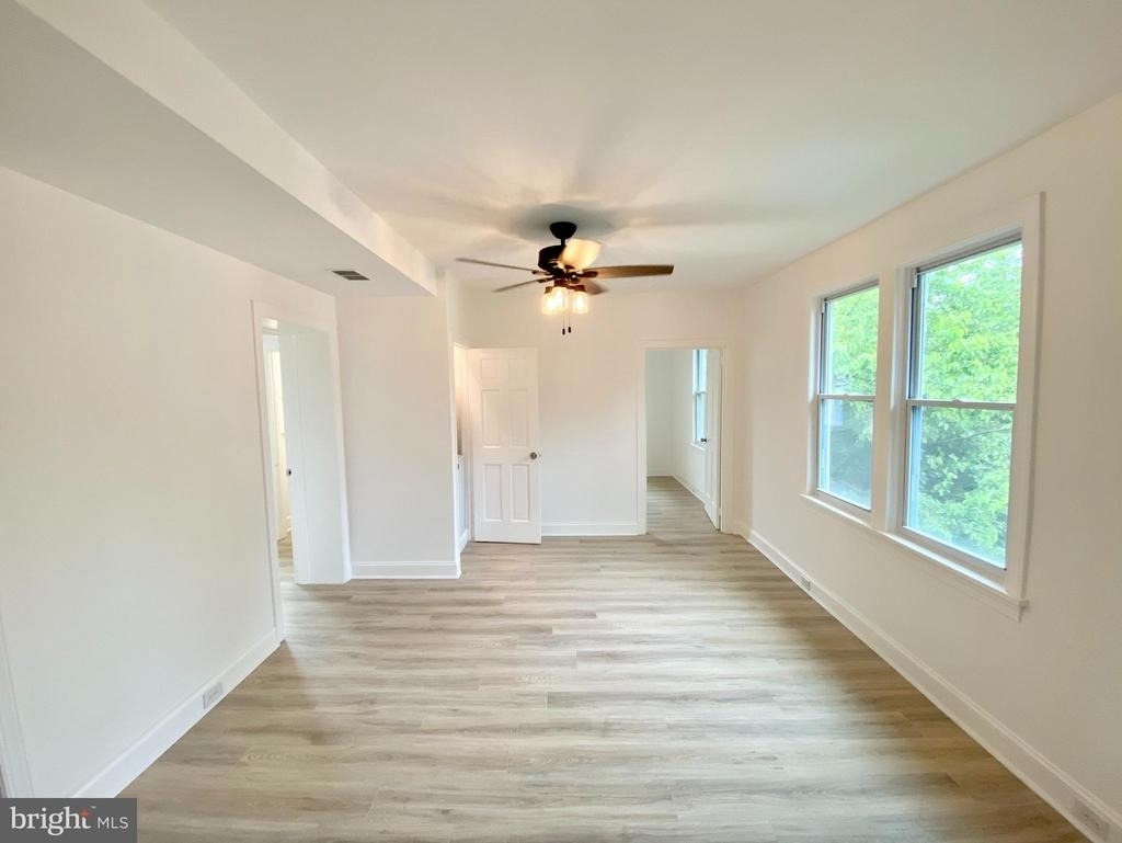 305 S Main Street - Photo 5
