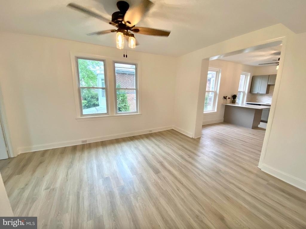 305 S Main Street - Photo 4