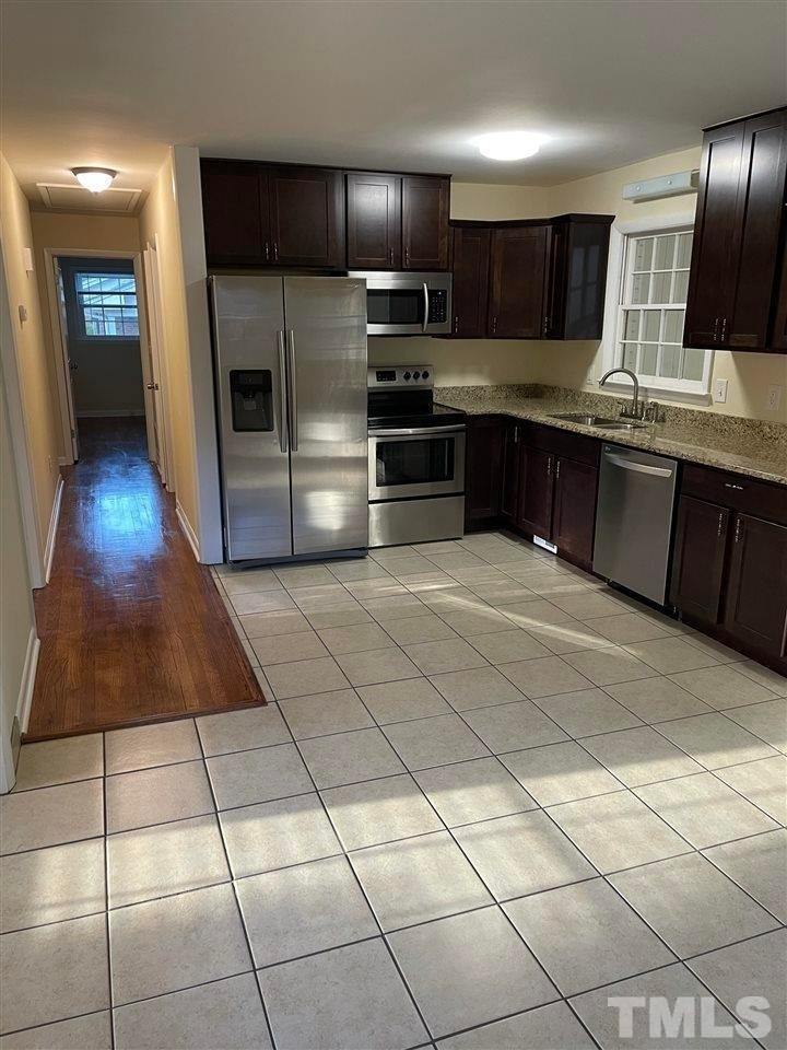 406 Bryan Street - Photo 7