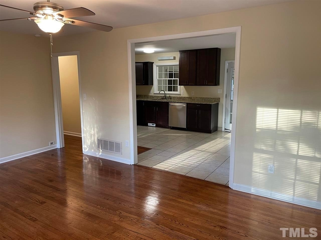 406 Bryan Street - Photo 5