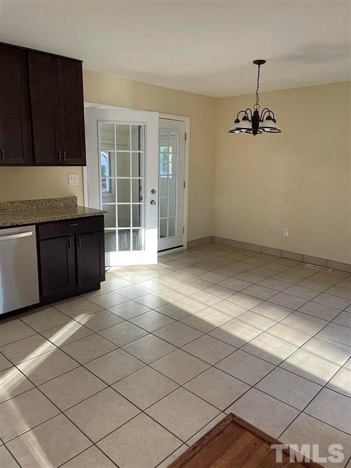 406 Bryan Street - Photo 9